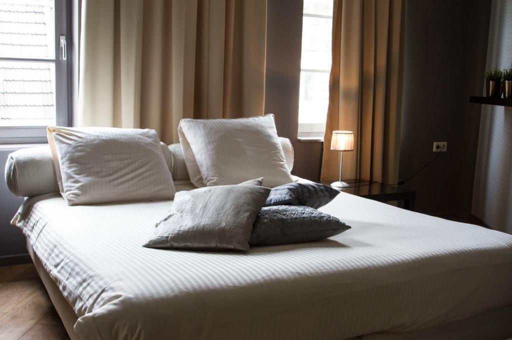 Hotel Matuchi มาสทริชท์ ภายนอก รูปภาพ